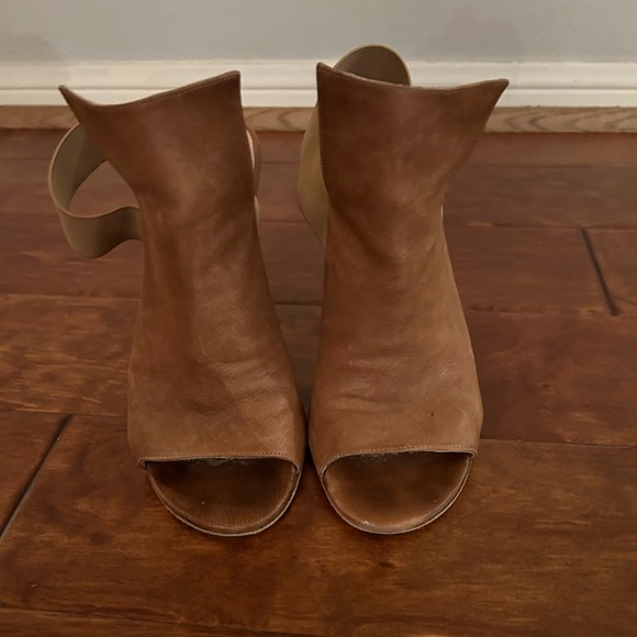 Vince sling back heel - Picture 1 of 5
